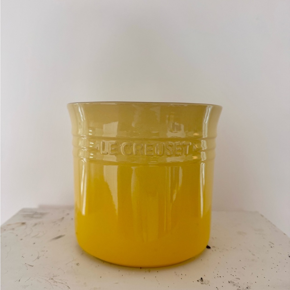 Le Creuset Yellow Stoneware Utensil Crock Soliel 2.75 Q